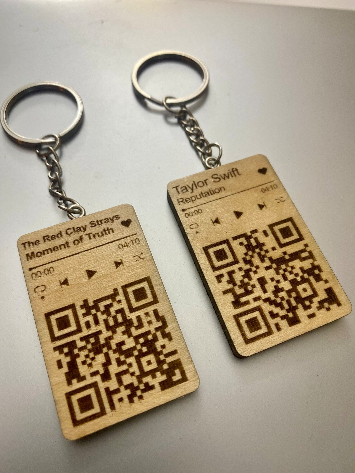 Wooden QR Code Keychain Engraved QR Code Keyring Website Music Video on a Keyring, Apple Music Keychain Selena imagine dragons Rema